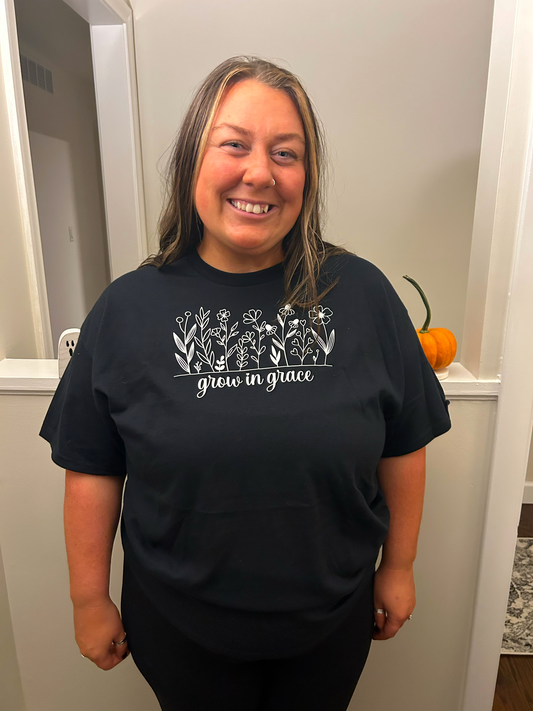 “Grow in grace” short sleeve t shirt